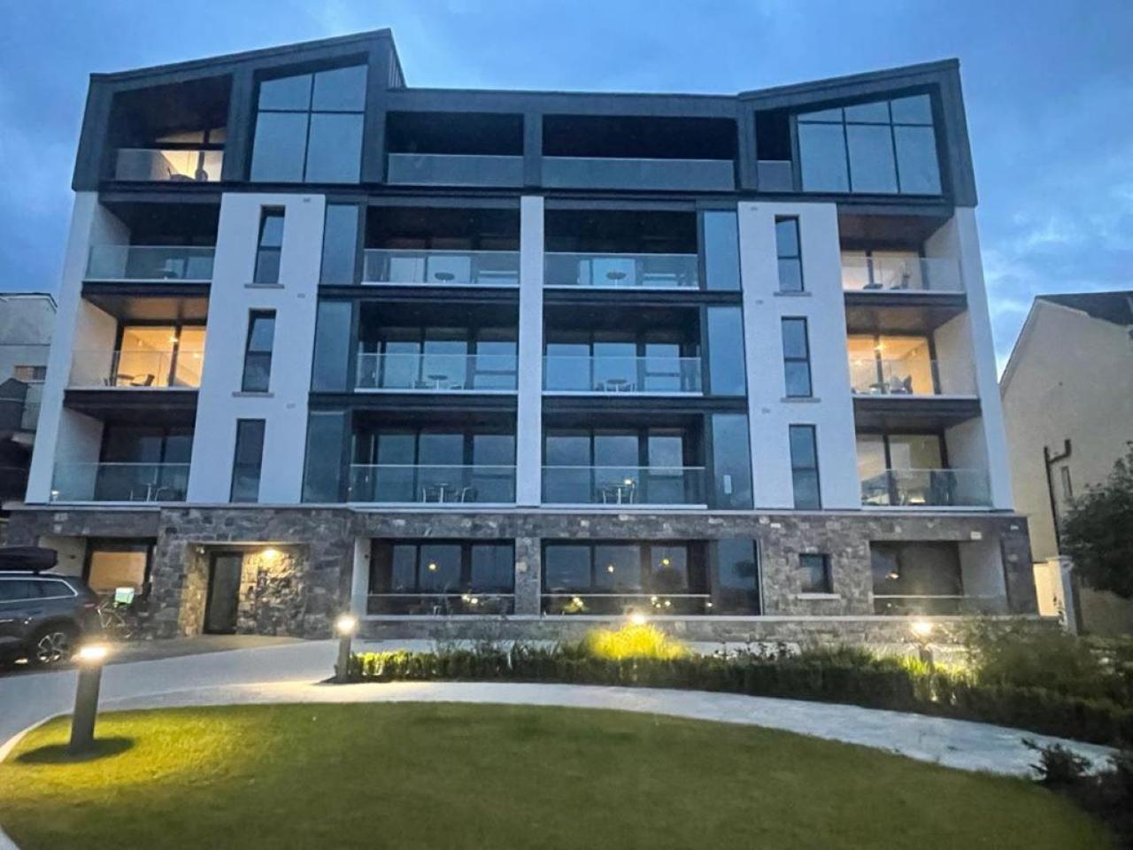 Shoreline Apartments Galway Extérieur photo