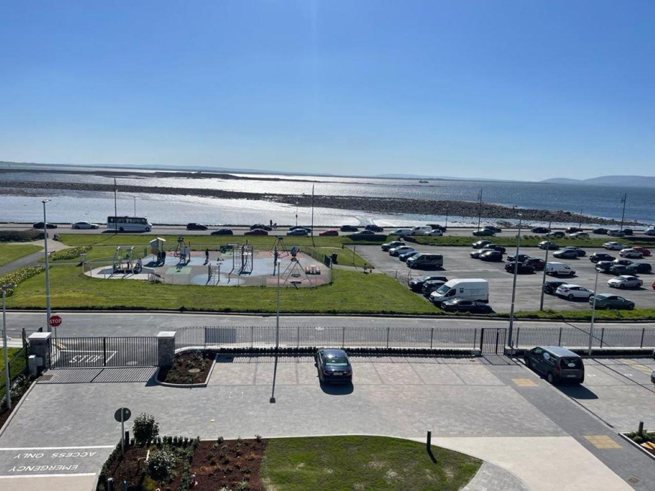 Shoreline Apartments Galway Extérieur photo