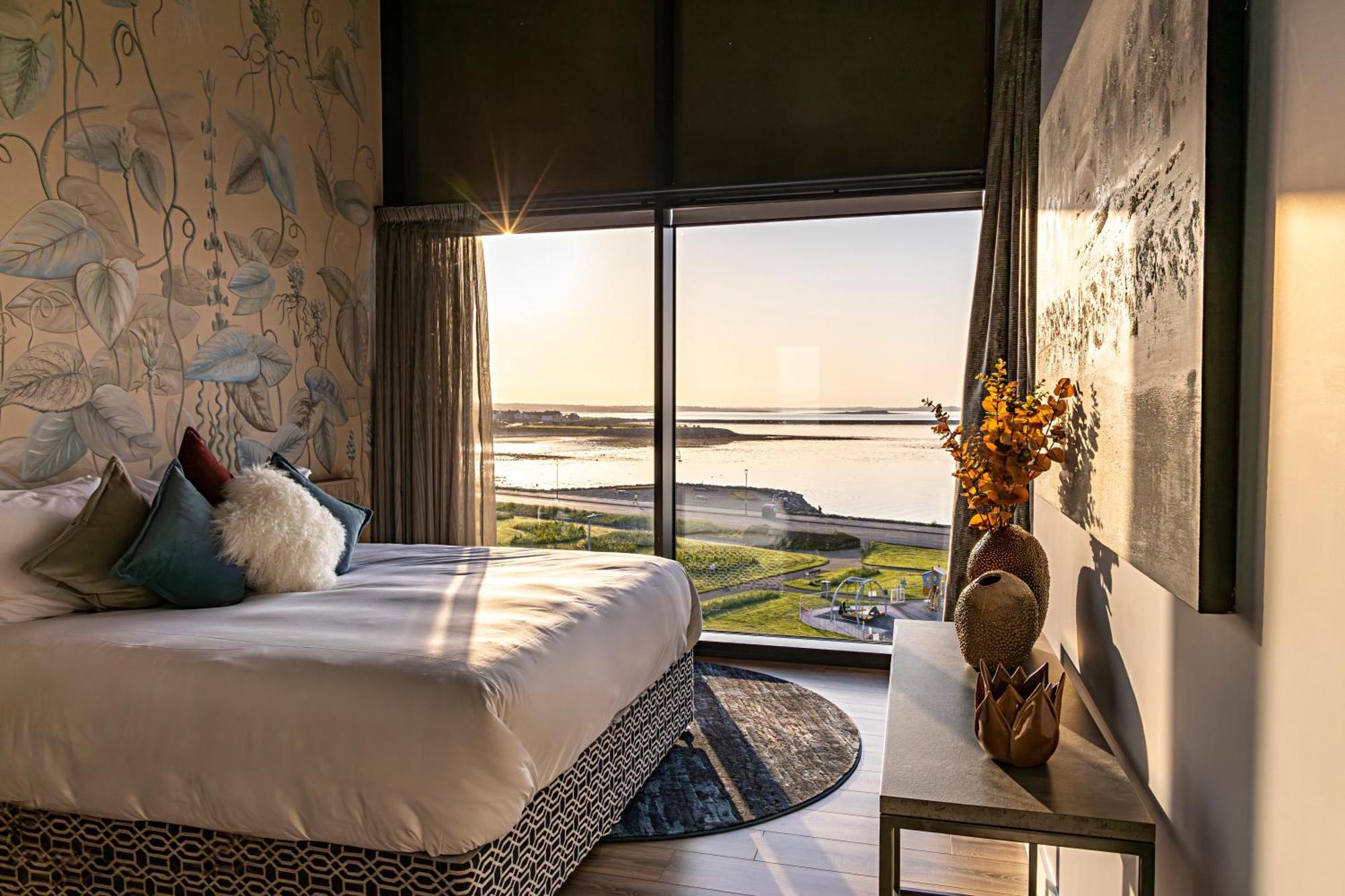 Shoreline Apartments Galway Extérieur photo