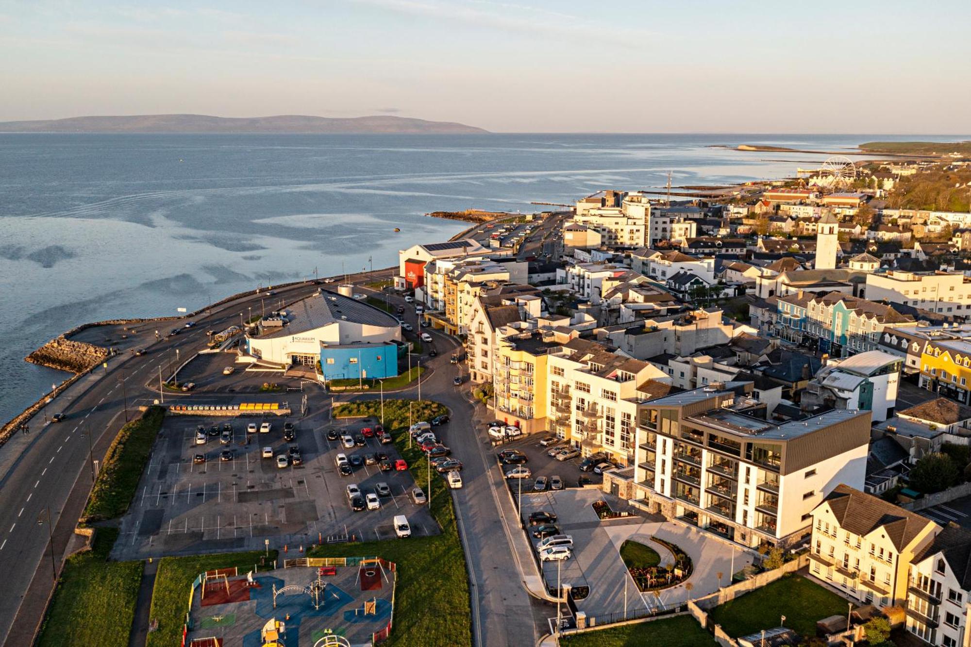 Shoreline Apartments Galway Extérieur photo